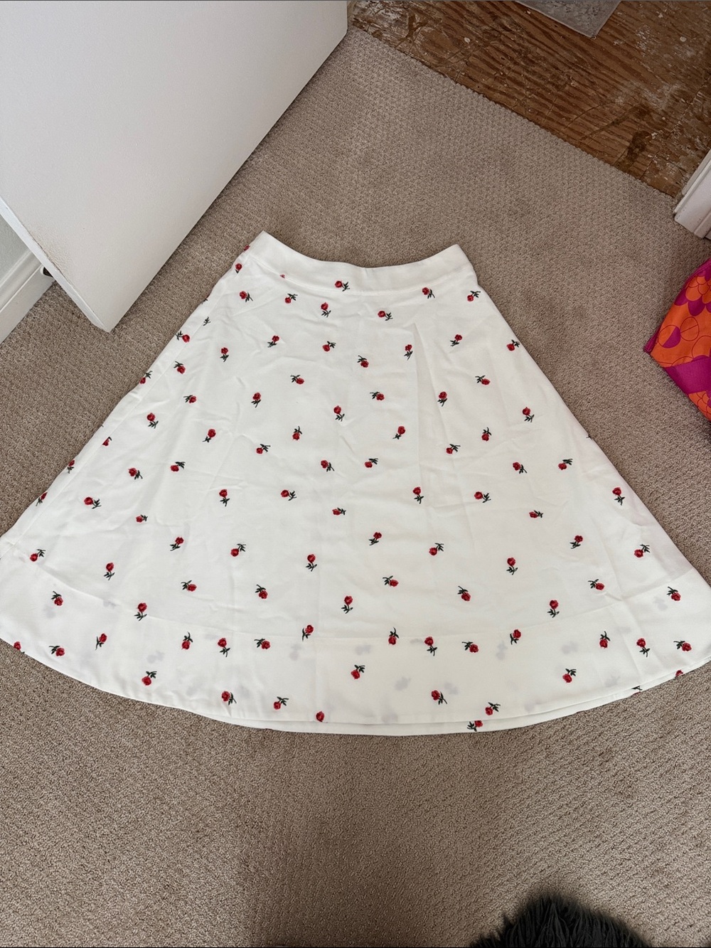 For Love & Lemons White Midi Skirt with Red Rose Embroidery - Picture 10 of 11